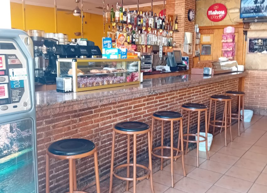 Rynek Wtórny - Lokal Usługowy - Torrevieja - Centro