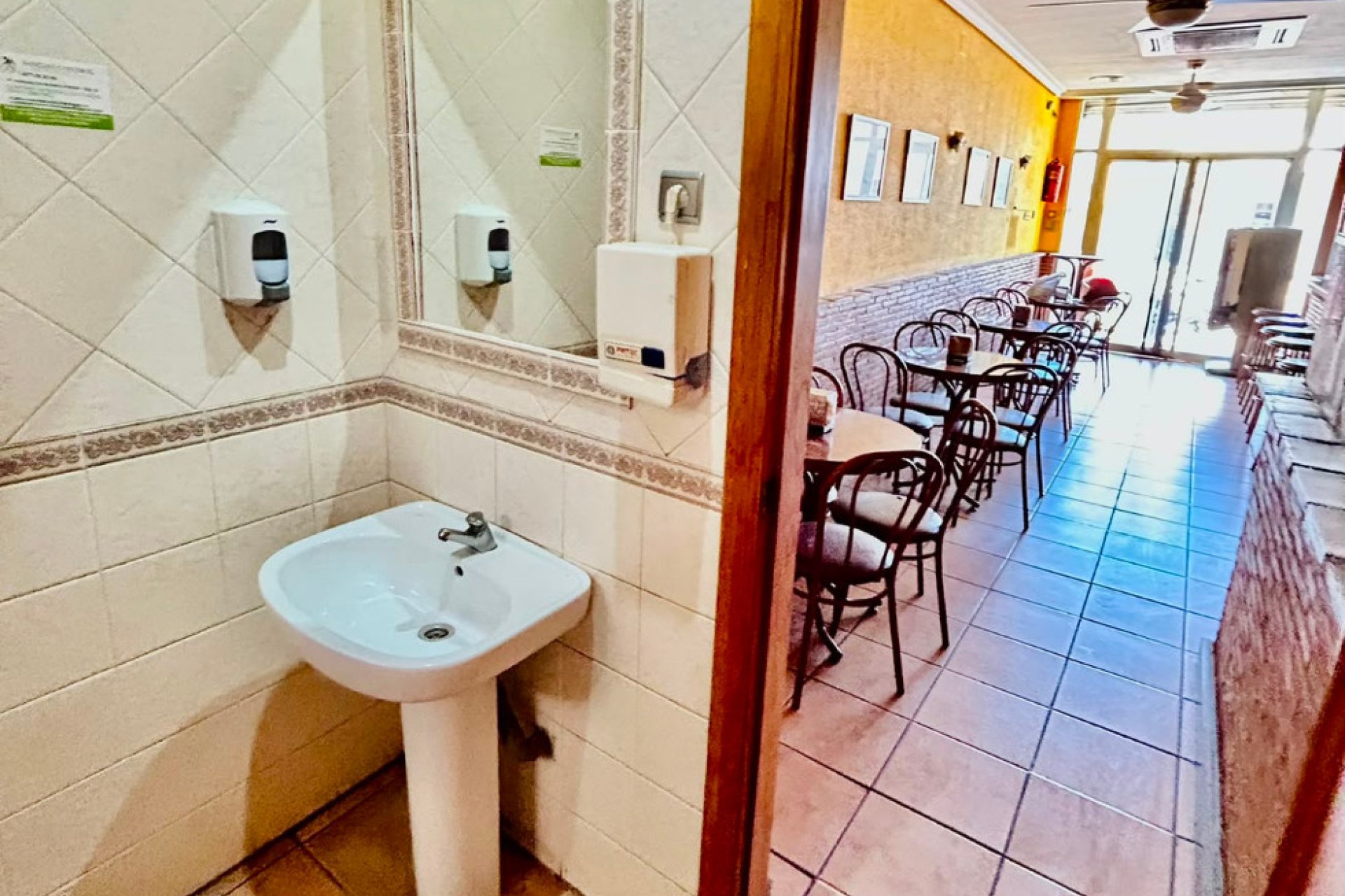 Rynek Wtórny - Lokal Usługowy - Torrevieja - Centro