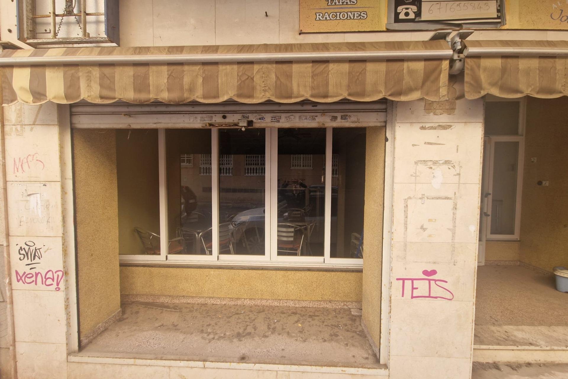 Rynek Wtórny - Lokal Usługowy - Torrevieja - Playa del Cura