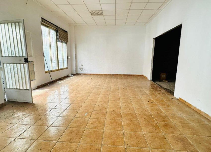 Rynek Wtórny - Lokal Usługowy - Torrevieja