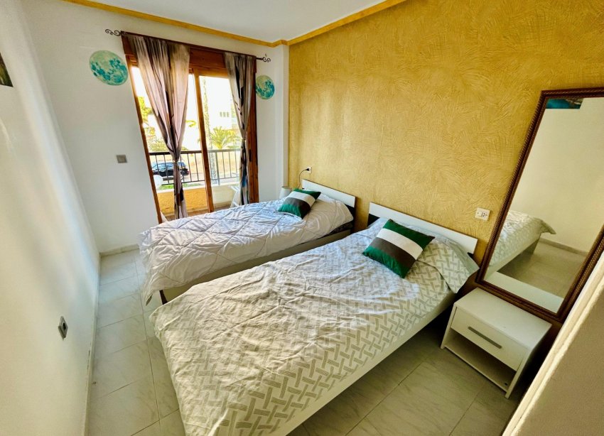 Rynek Wtórny - Mieszkanie dwupoziomowe - Torrevieja - La Mata