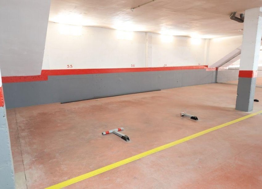 Rynek Wtórny - Parking - Orihuela Costa - Campoamor