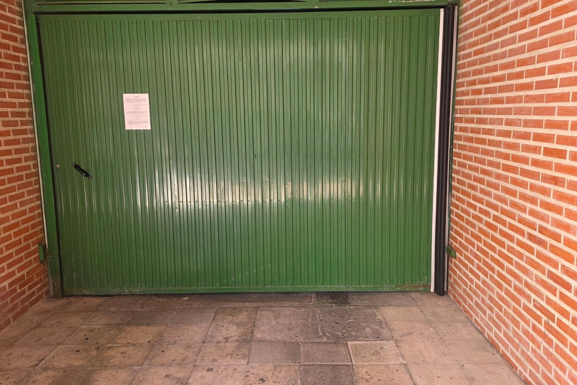 Rynek Wtórny - Parking - Torrevieja - Habaneras