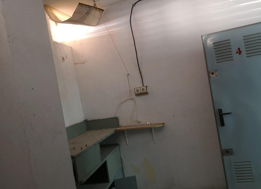 Rynek Wtórny - Storeroom - Torrevieja - Estacion de autobuses