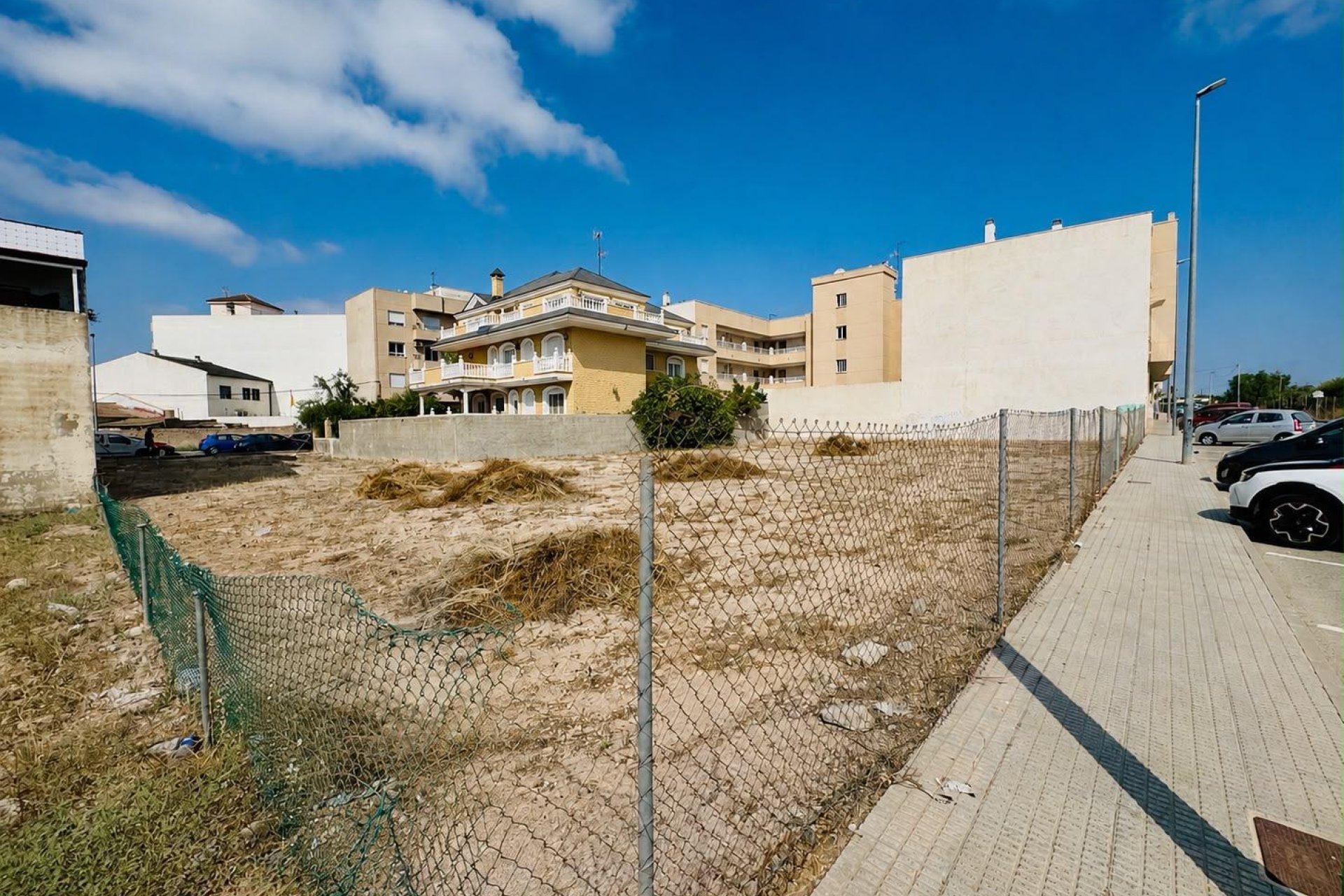 Rynek Wtórny - urban plot - Los Montesinos - Pueblo 8