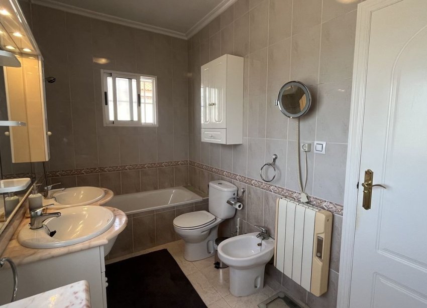 Rynek Wtórny - Vila - Algorfa - Montemar