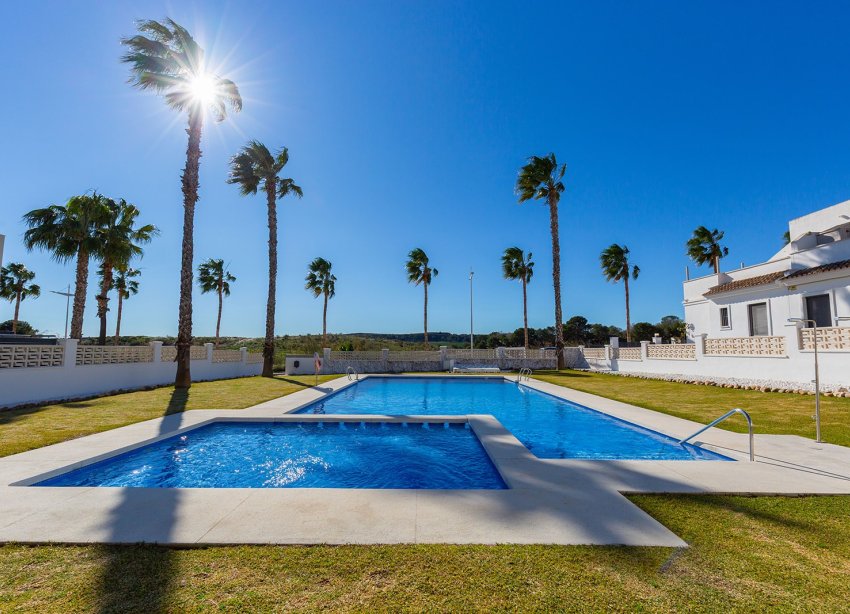 Rynek Wtórny - Willa - Algorfa - La Finca Golf