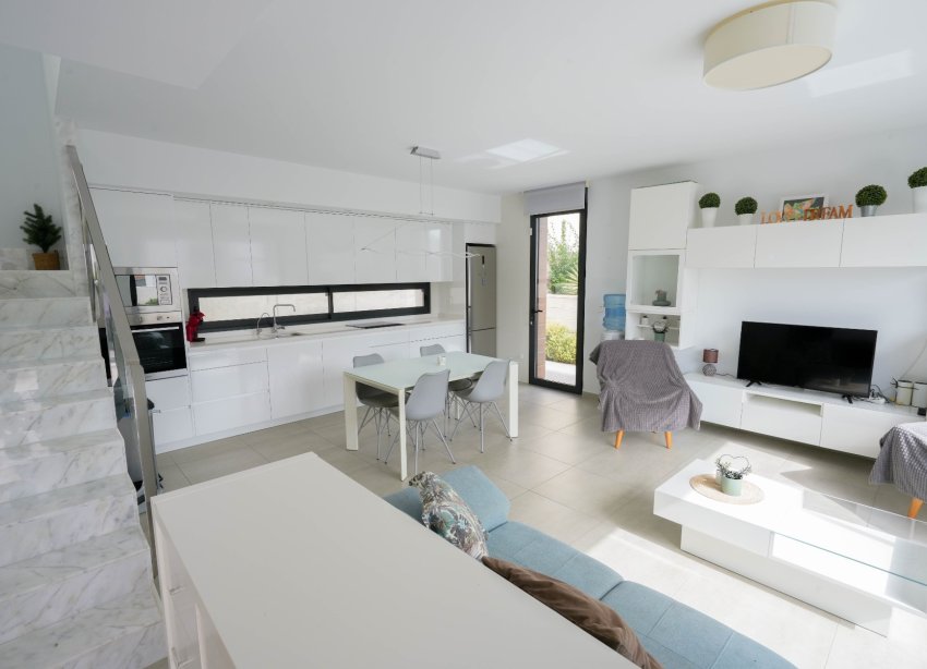 Rynek Wtórny - Willa - Benijofar