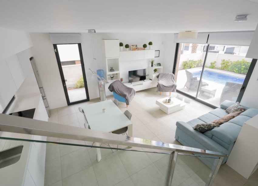 Rynek Wtórny - Willa - Benijofar