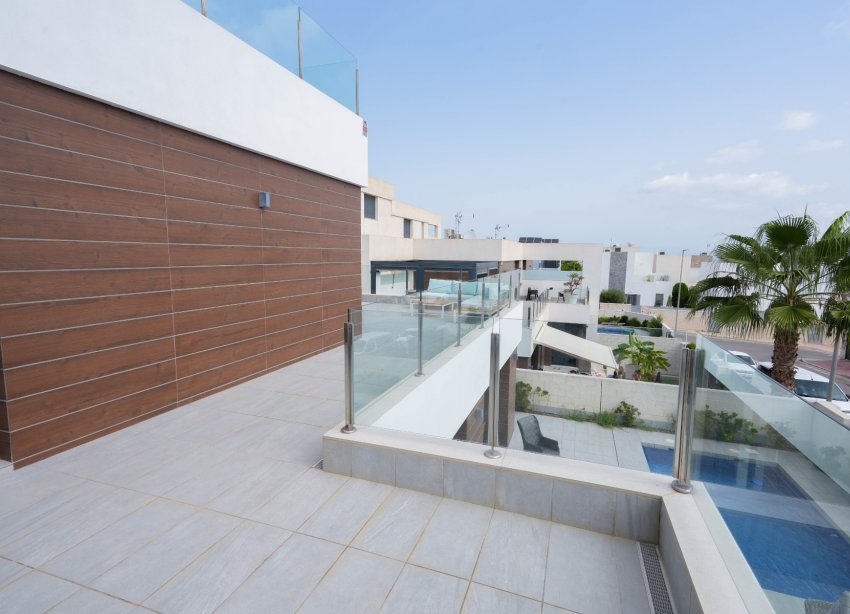 Rynek Wtórny - Willa - Benijofar