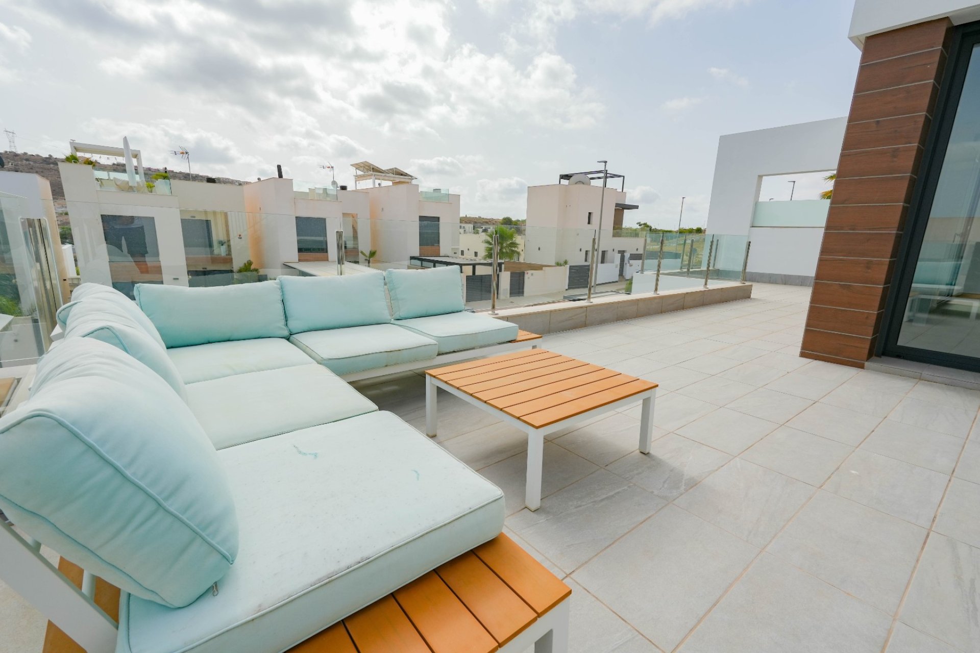 Rynek Wtórny - Willa - Benijofar