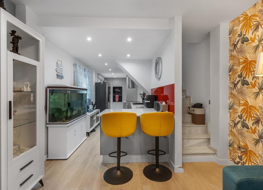 Rynek Wtórny - Willa - Guardamar del Segura - Urbanizaciones