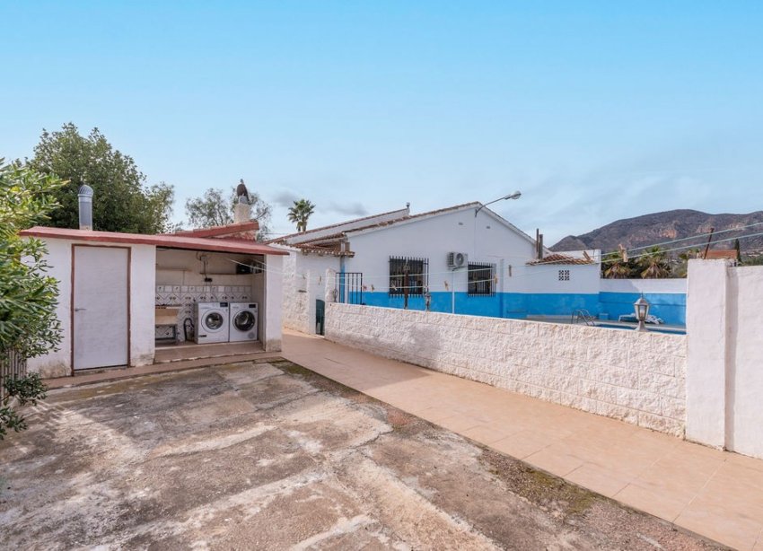 Rynek Wtórny - Willa - Hondón de las Nieves