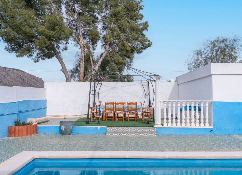 Rynek Wtórny - Willa - Hondón de las Nieves