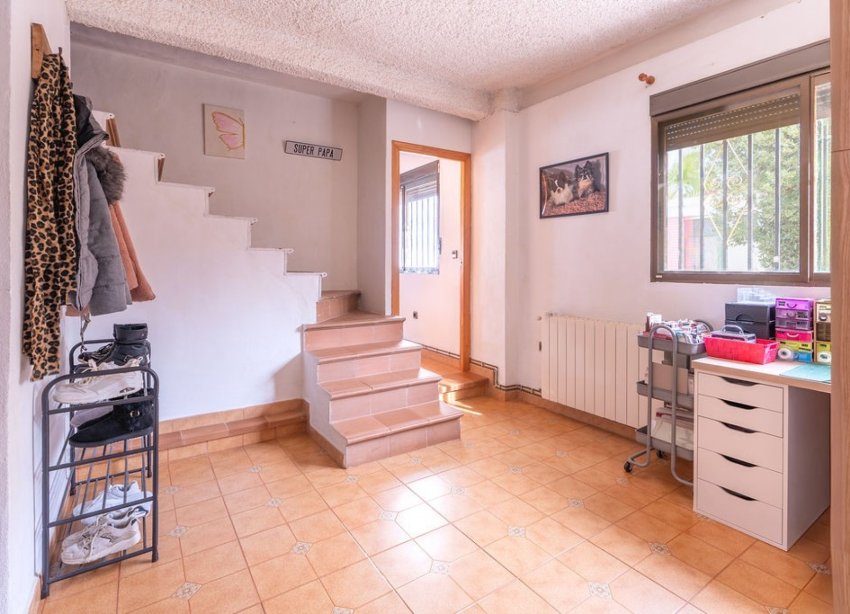 Rynek Wtórny - Willa - Hondón de las Nieves