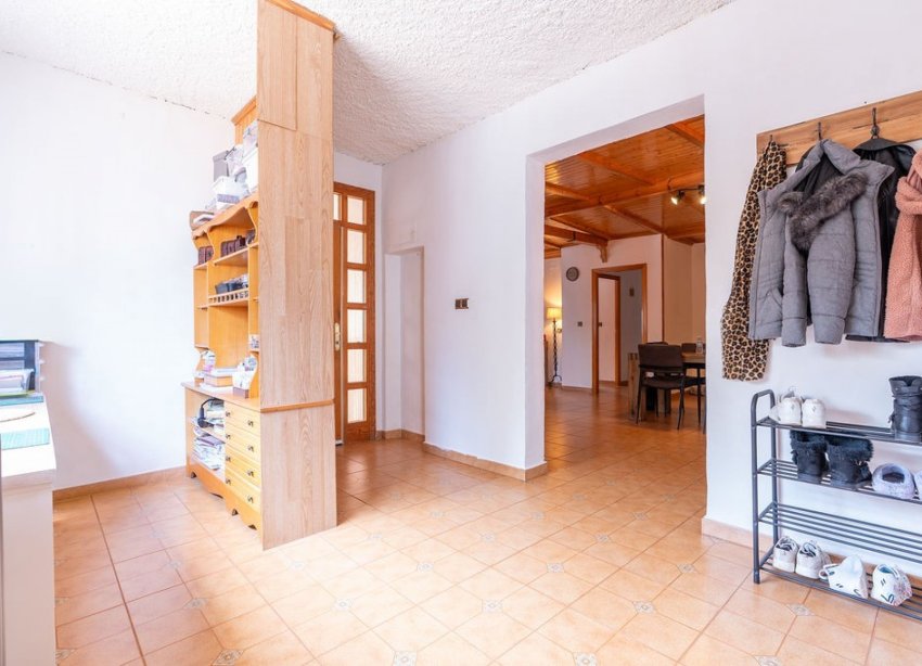 Rynek Wtórny - Willa - Hondón de las Nieves