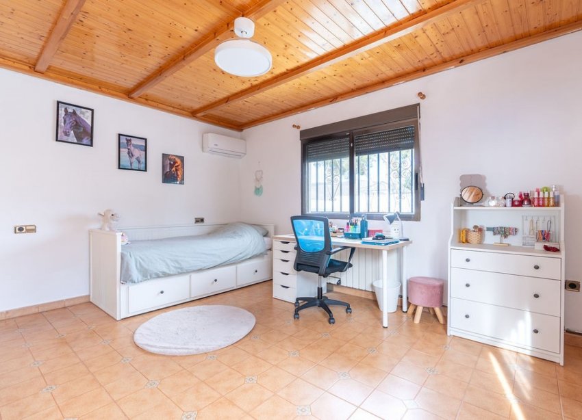 Rynek Wtórny - Willa - Hondón de las Nieves