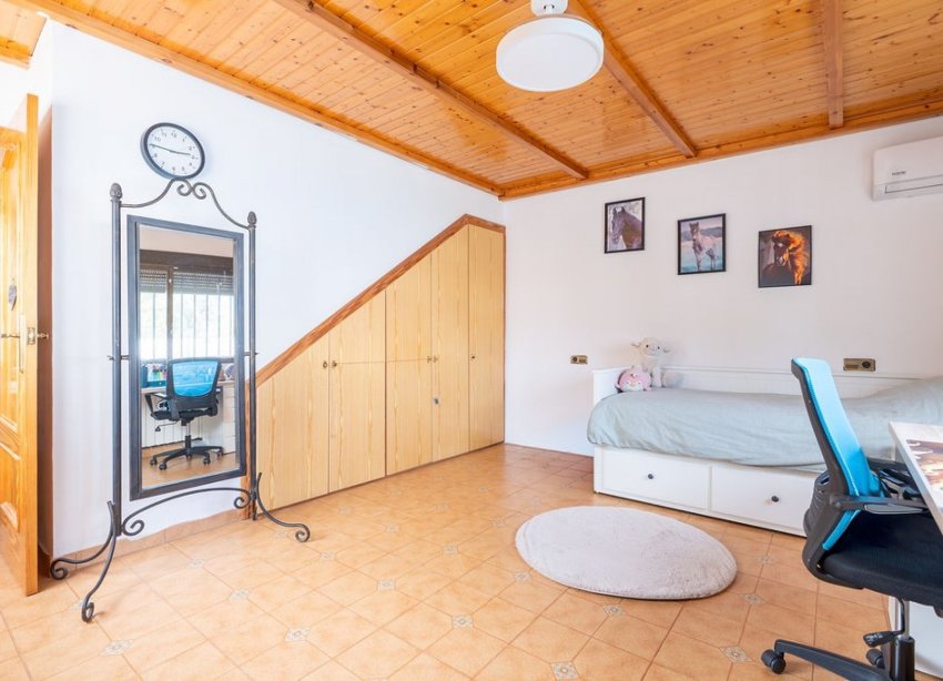 Rynek Wtórny - Willa - Hondón de las Nieves