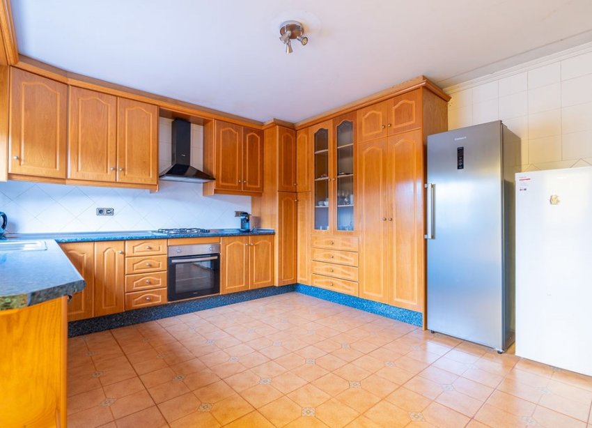 Rynek Wtórny - Willa - Hondón de las Nieves