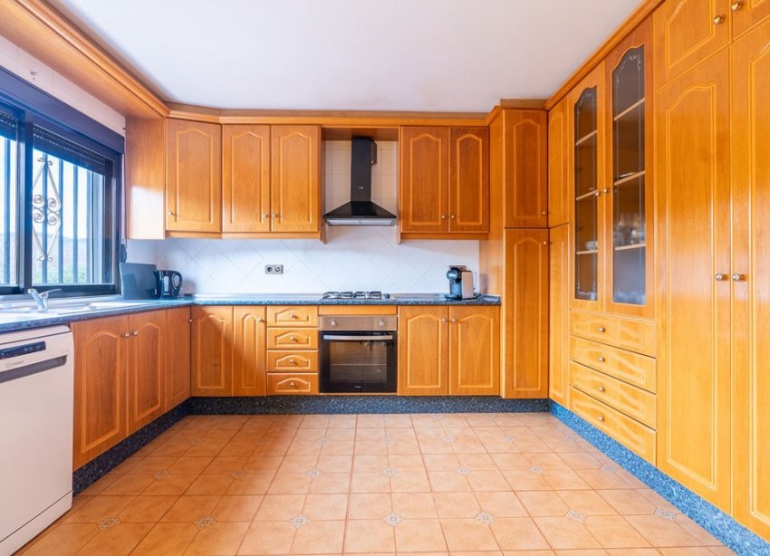 Rynek Wtórny - Willa - Hondón de las Nieves