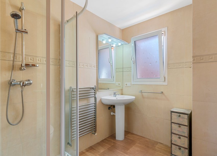 Rynek Wtórny - Willa - L'alfas Del Pi - Alfas del Pí