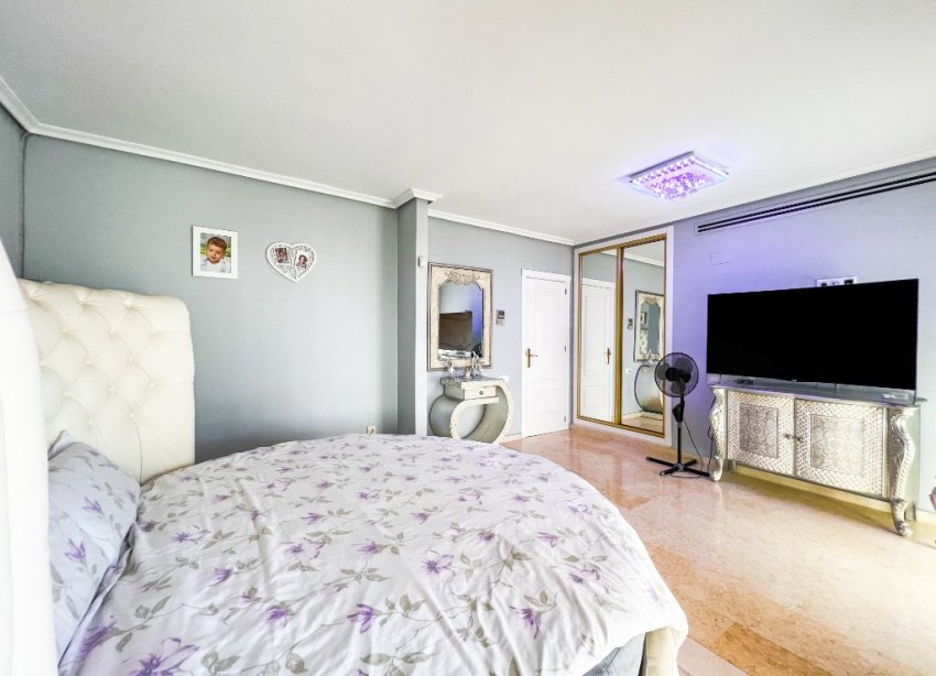 Rynek Wtórny - Willa - La Mata