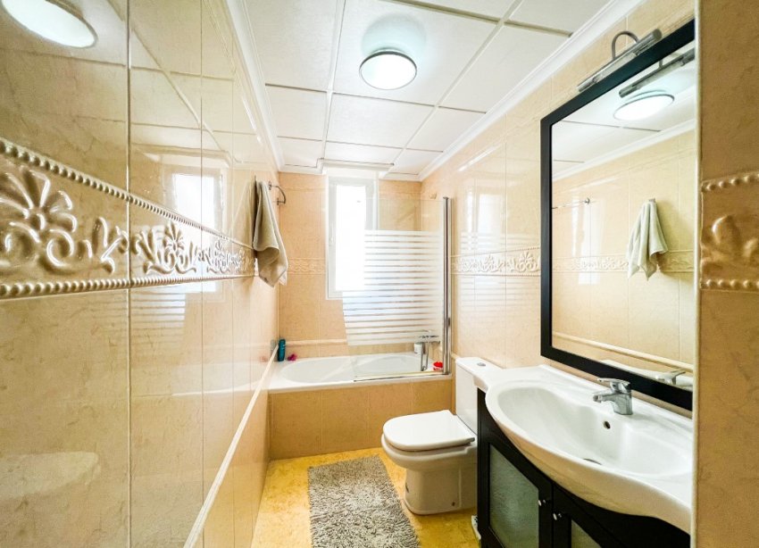 Rynek Wtórny - Willa - La Mata