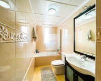 Rynek Wtórny - Willa - La Mata