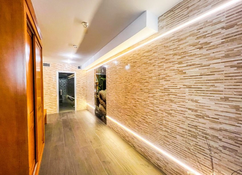 Rynek Wtórny - Willa - La Mata