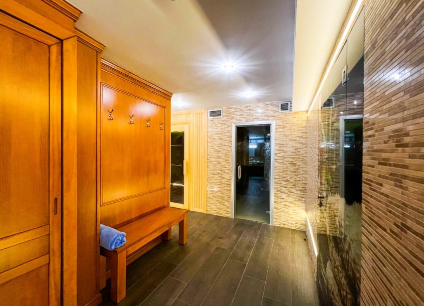 Rynek Wtórny - Willa - La Mata