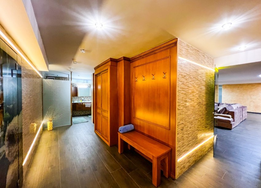 Rynek Wtórny - Willa - La Mata