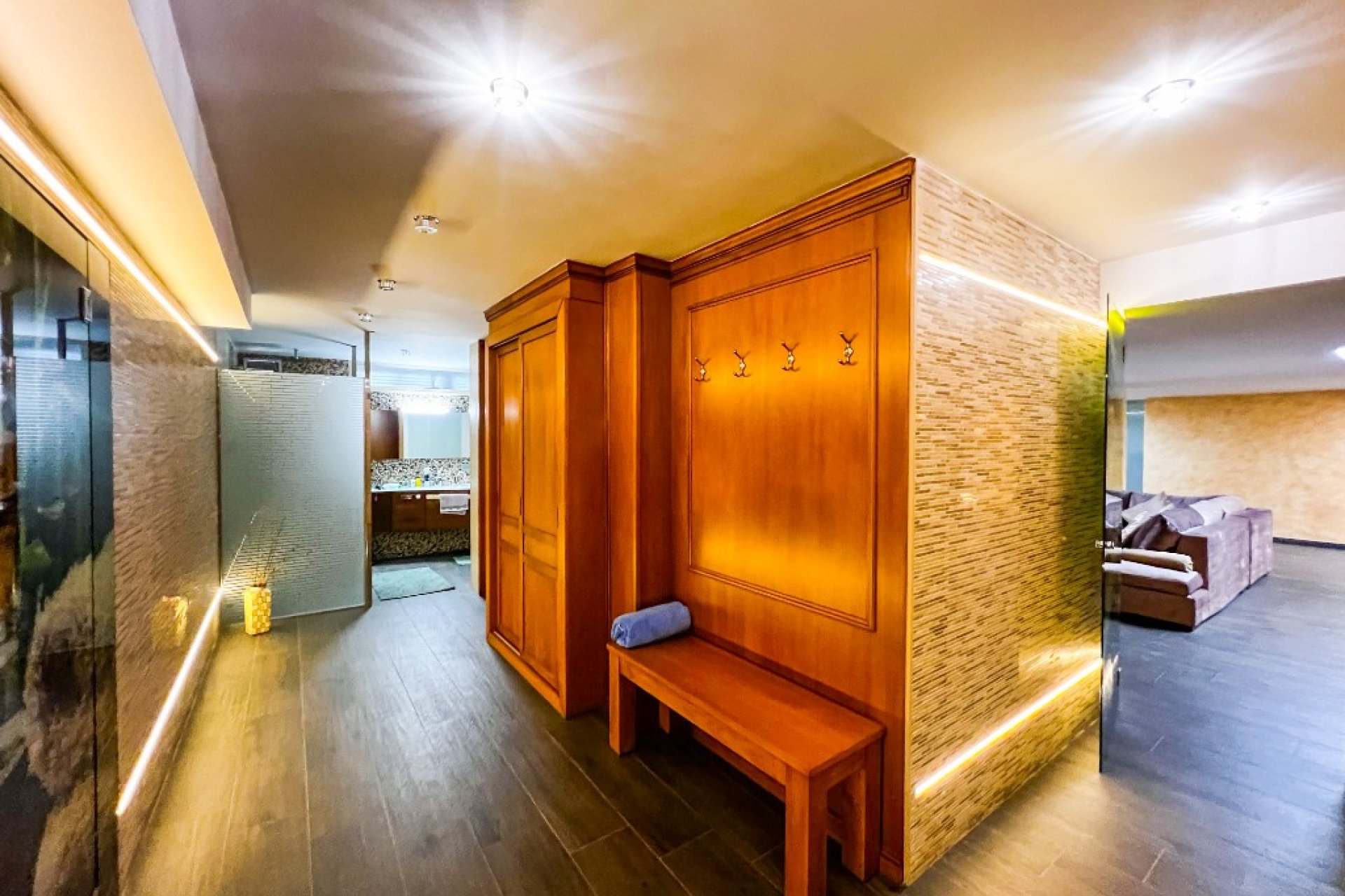 Rynek Wtórny - Willa - La Mata