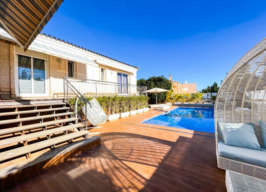 Rynek Wtórny - Willa - La Mata