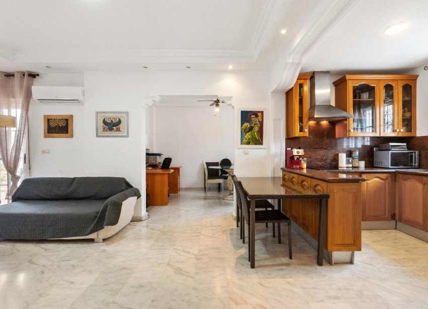 Rynek Wtórny - Willa - Orihuela Costa