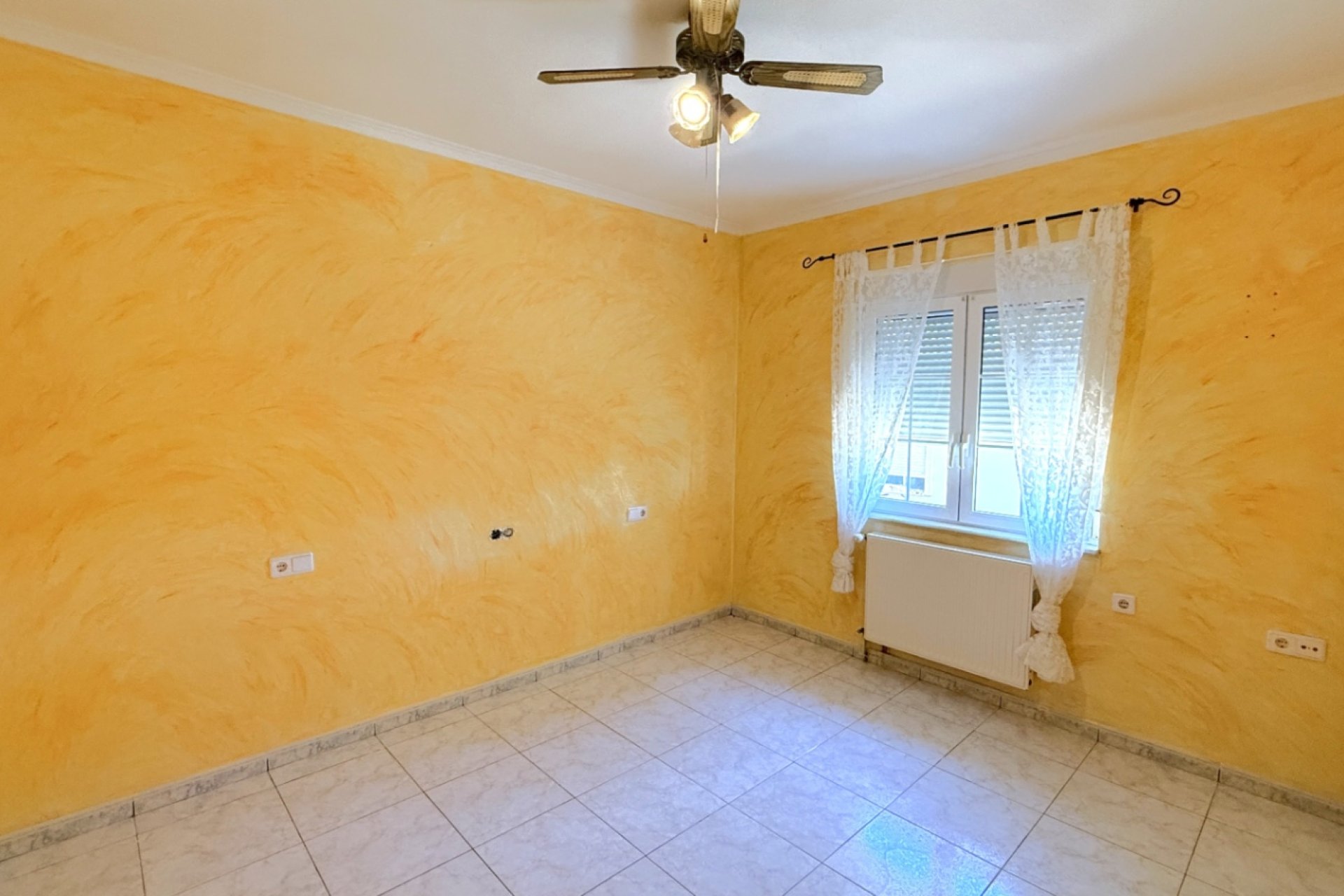 Rynek Wtórny - Willa - Pilar de la Horadada - Costa Blanca