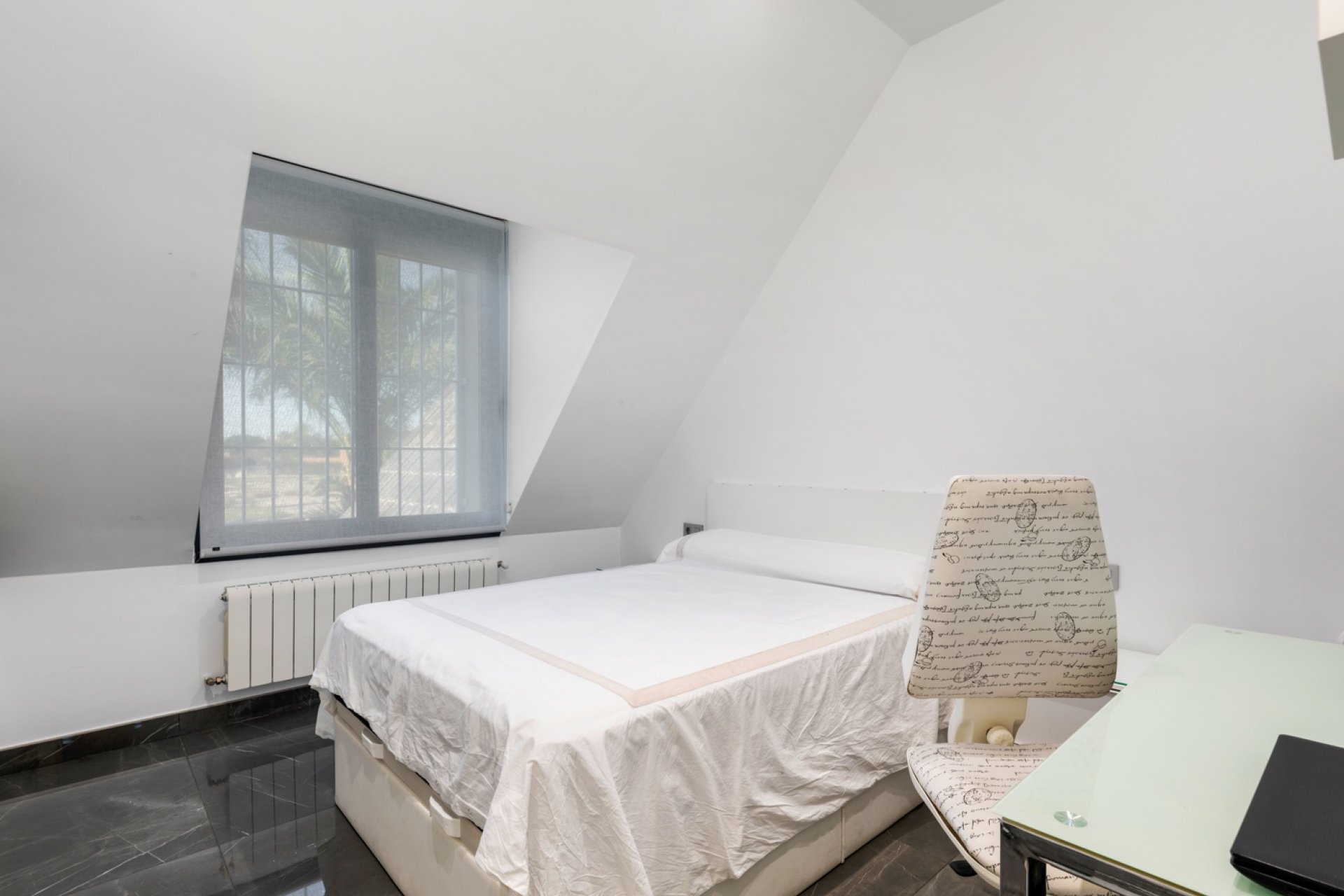 Rynek Wtórny - Willa - San Juan Alicante - Frank Espinós