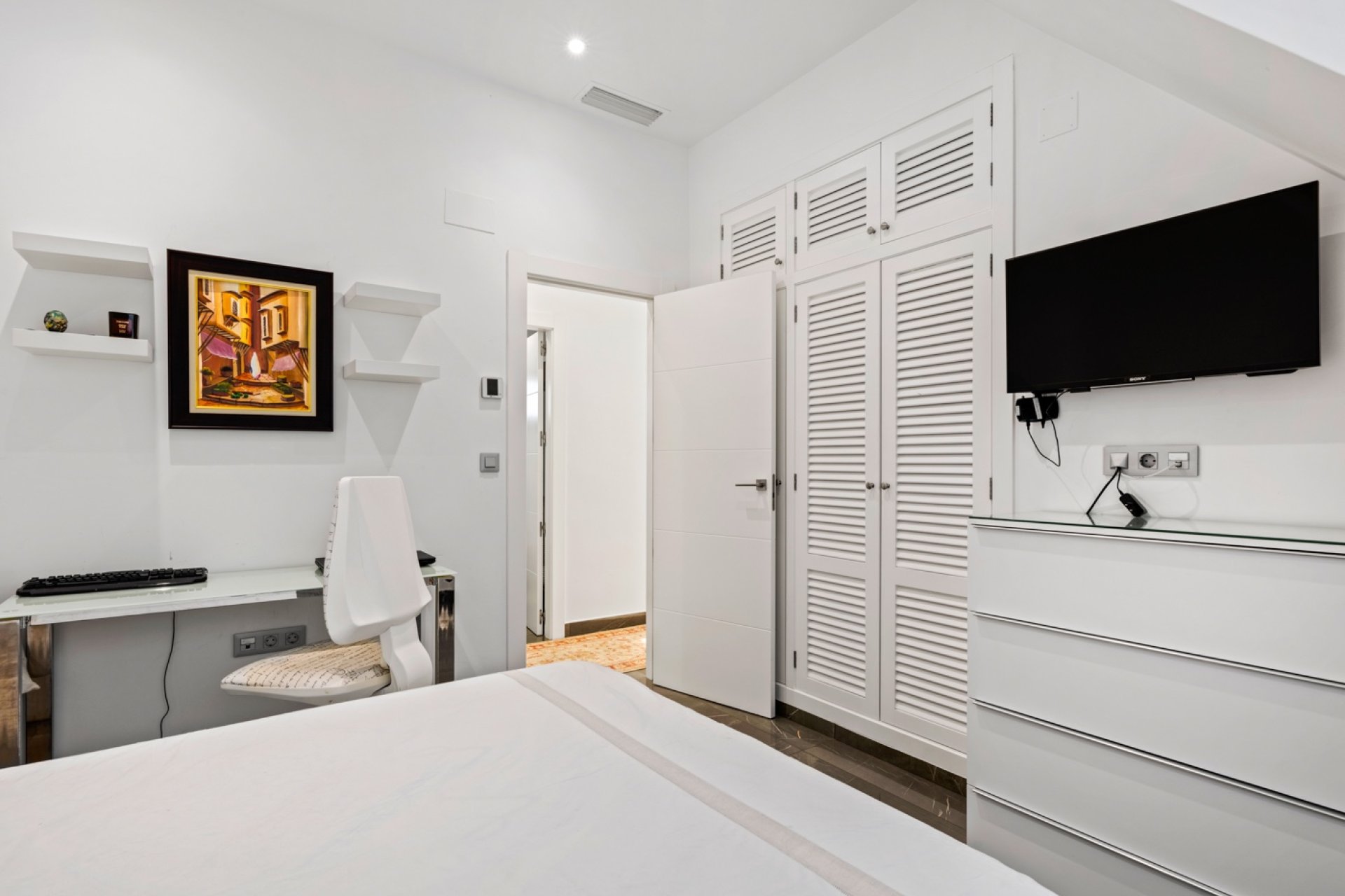 Rynek Wtórny - Willa - San Juan Alicante - Frank Espinós