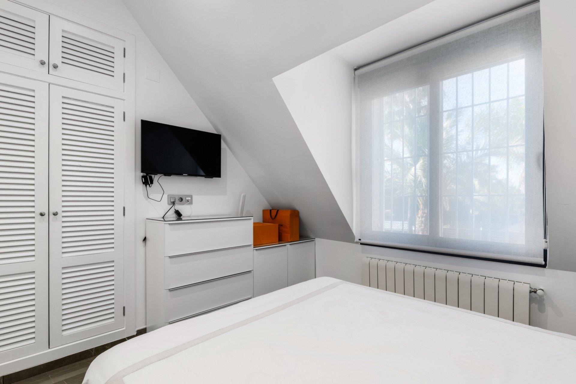 Rynek Wtórny - Willa - San Juan Alicante - Frank Espinós