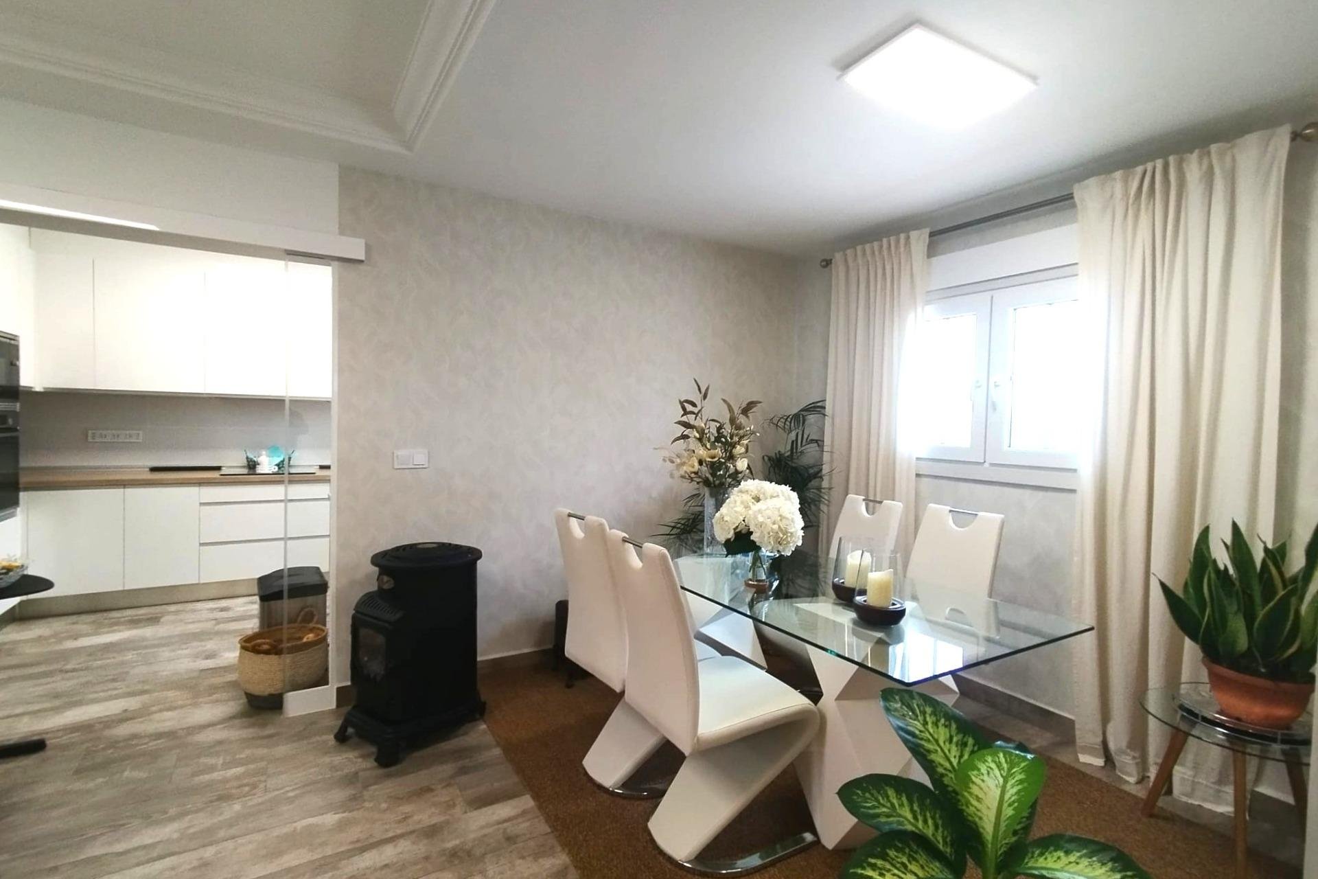 Rynek Wtórny - Willa - San Miguel de Salinas - Las filipinas