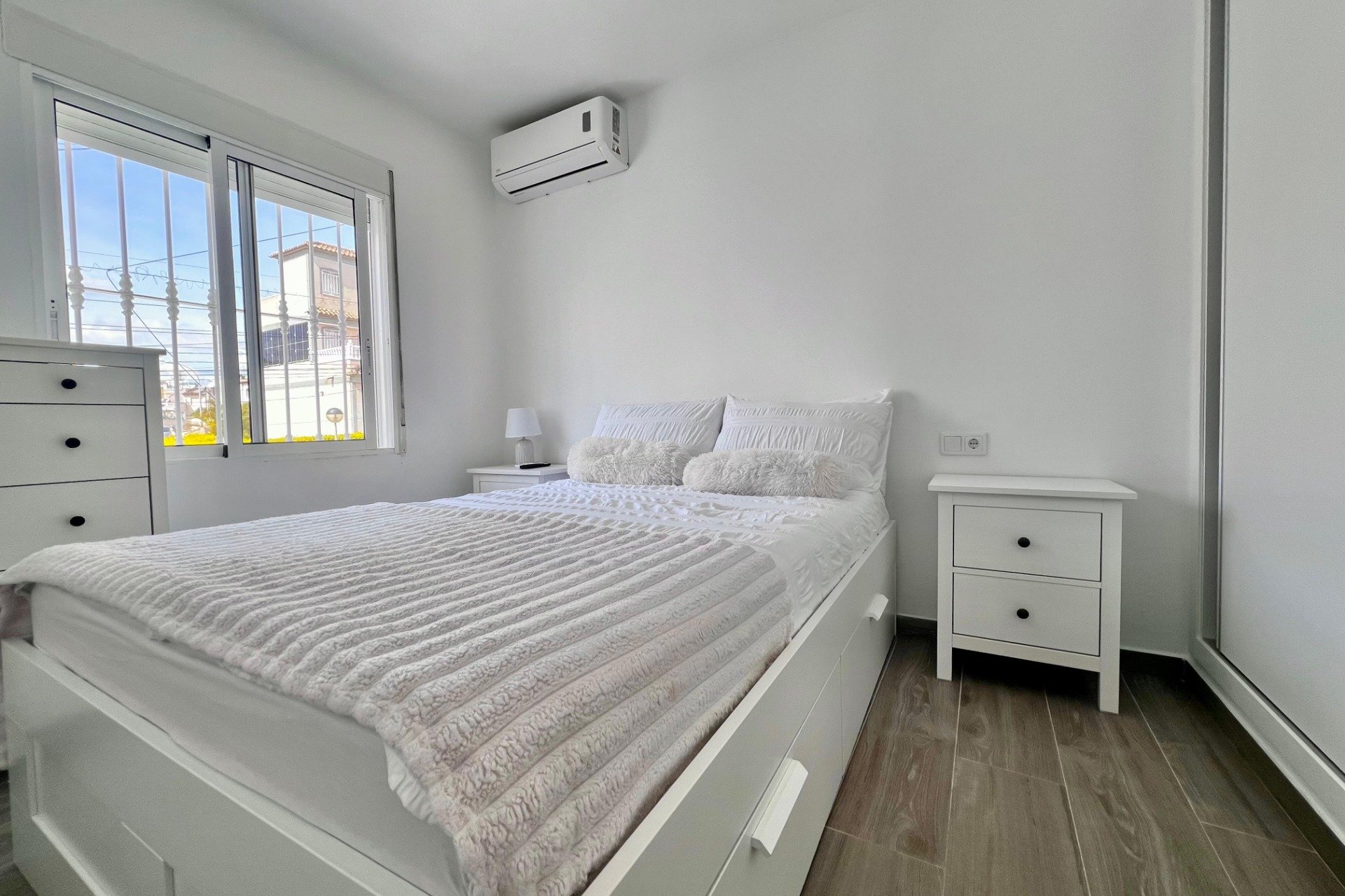 Rynek Wtórny - Willa - San Miguel de Salinas - Las filipinas