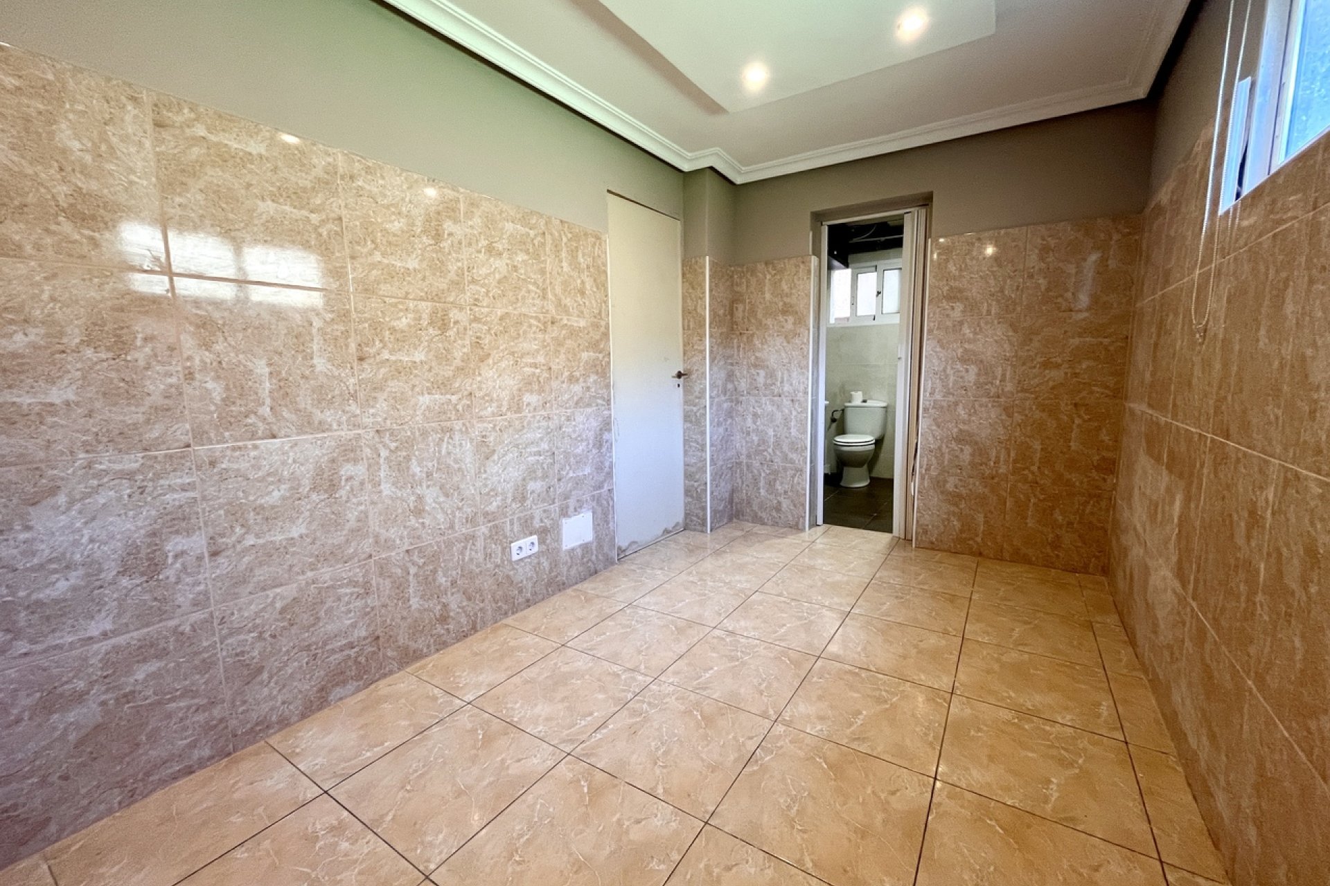 Rynek Wtórny - Willa - San Miguel de Salinas