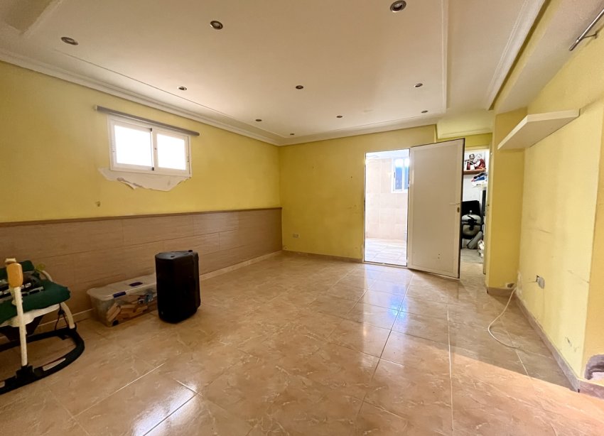 Rynek Wtórny - Willa - San Miguel de Salinas