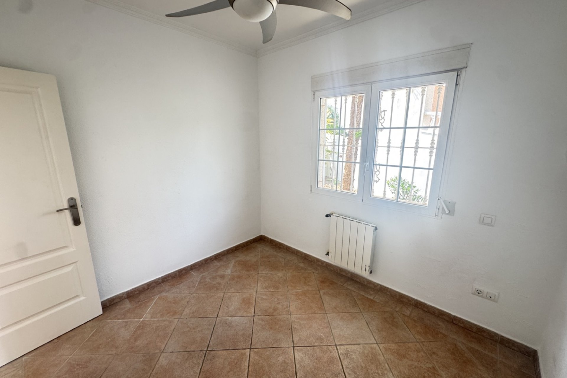 Rynek Wtórny - Willa - San Miguel de Salinas