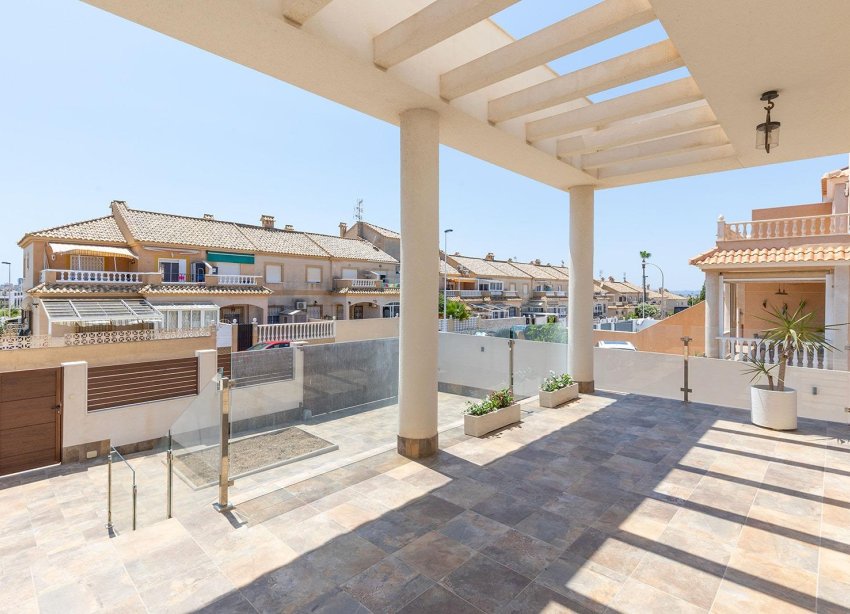 Rynek Wtórny - Willa - Torrevieja - Aguas Nuevas