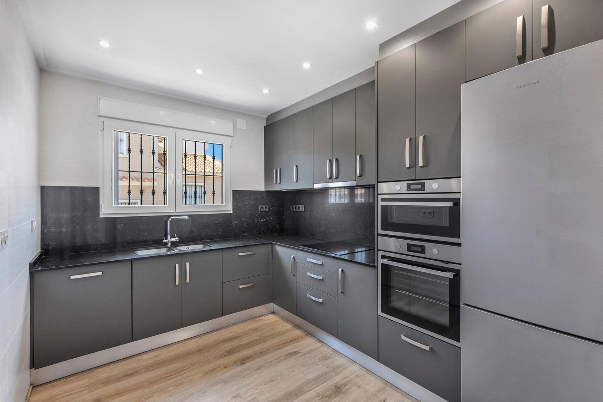 Rynek Wtórny - Willa - Torrevieja - Aguas Nuevas