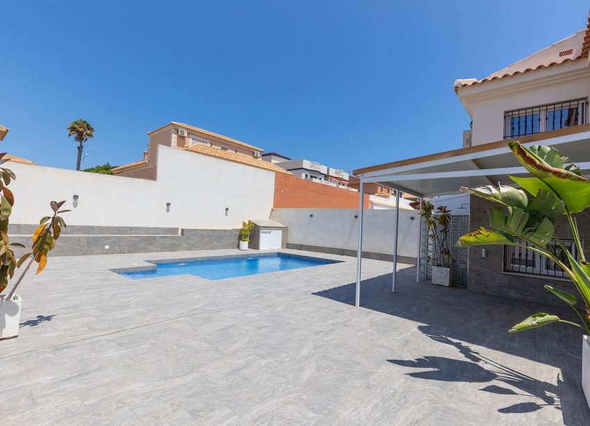 Rynek Wtórny - Willa - Torrevieja - Aguas Nuevas