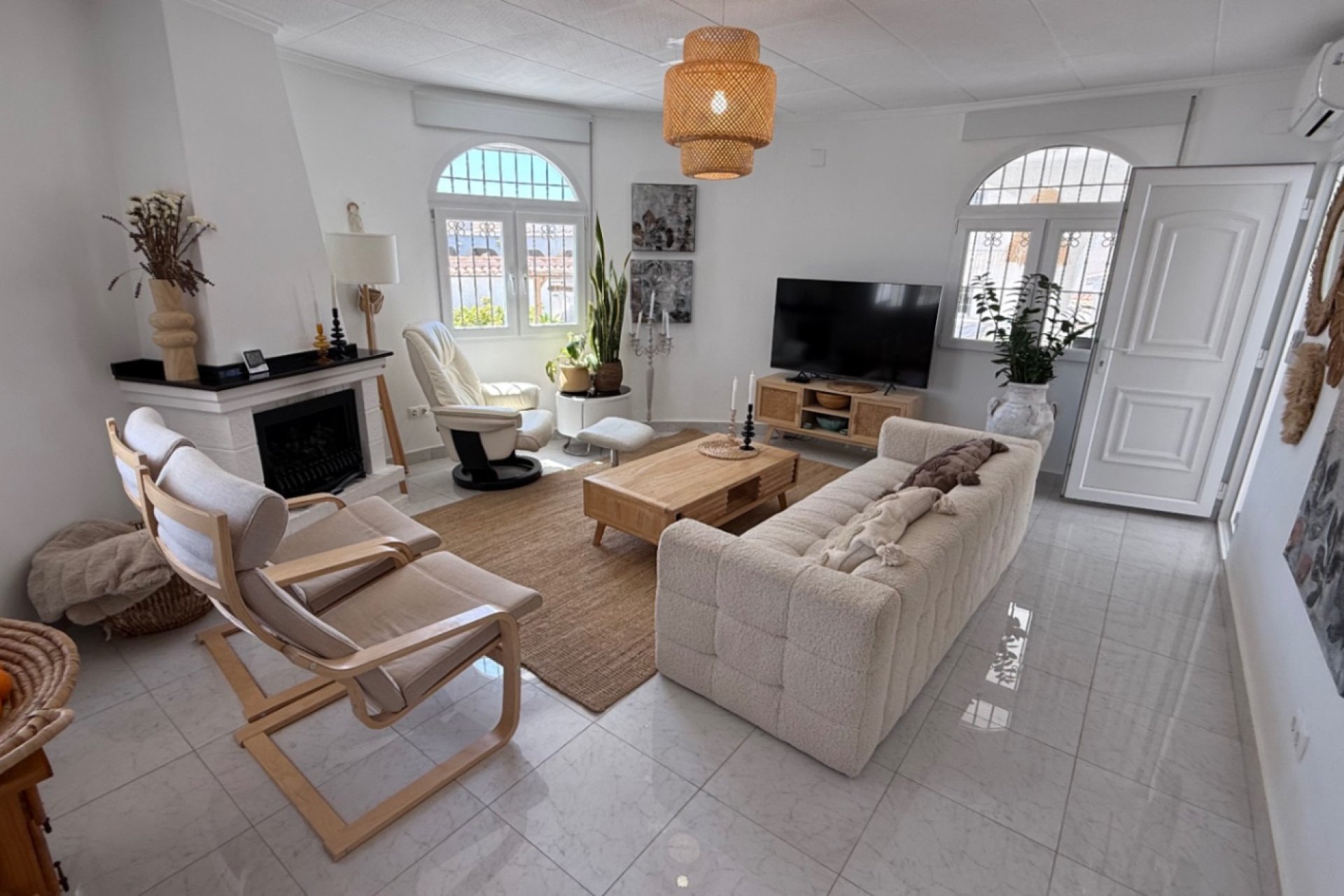 Rynek Wtórny - Willa - Torrevieja - Costa Blanca