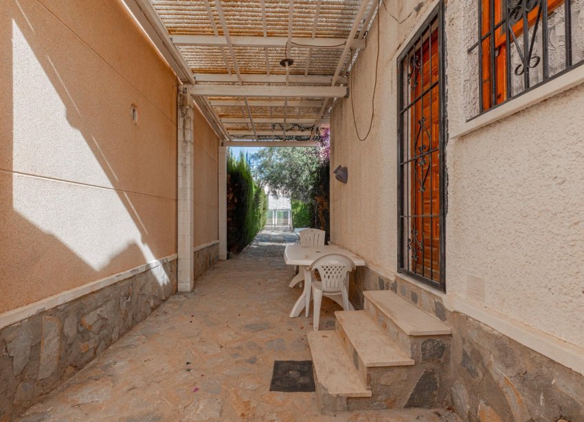 Rynek Wtórny - Willa - Torrevieja - La siesta