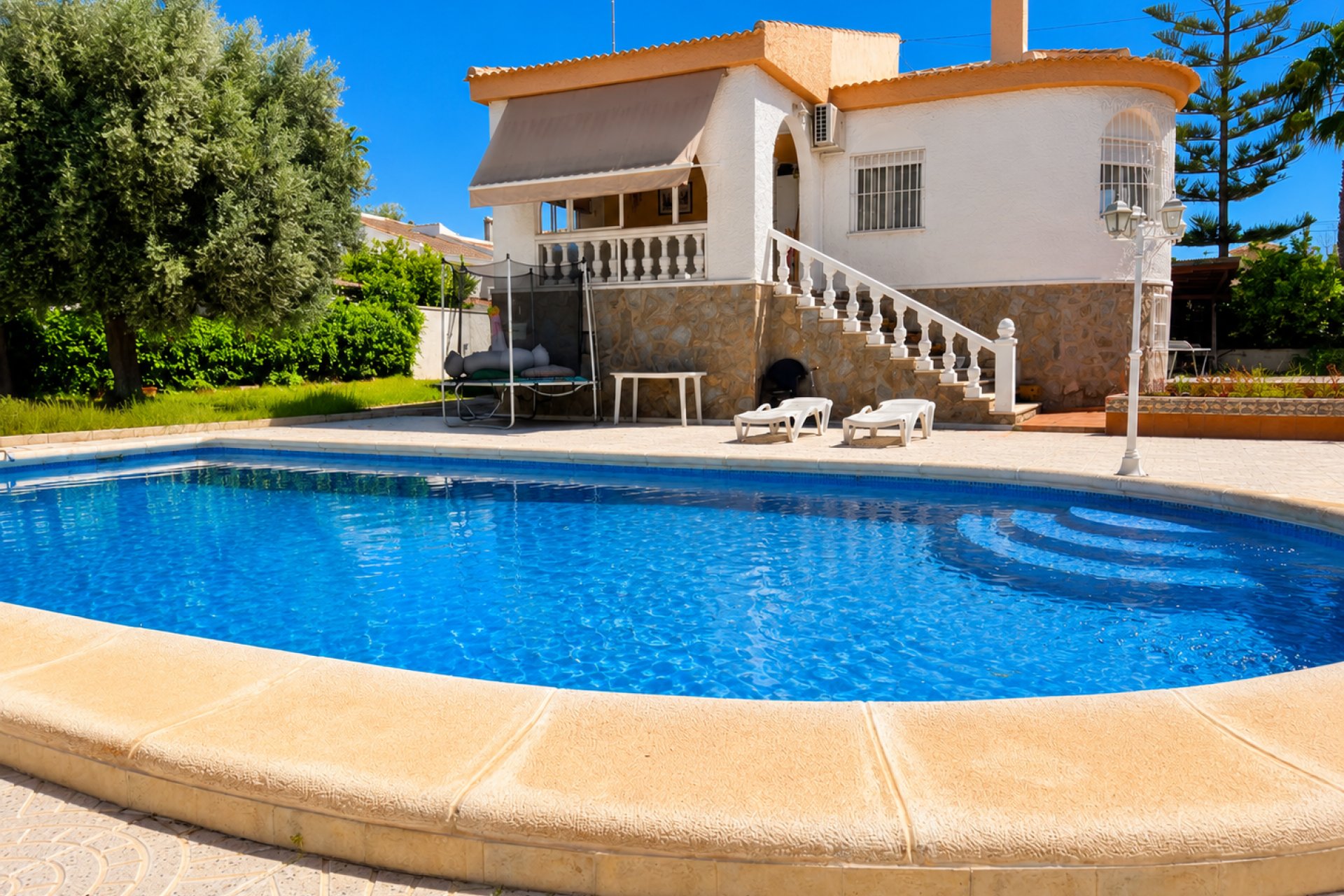 Rynek Wtórny - Willa - Torrevieja - La Siesta
