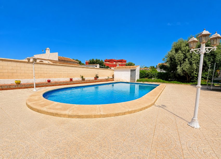 Rynek Wtórny - Willa - Torrevieja - La Siesta